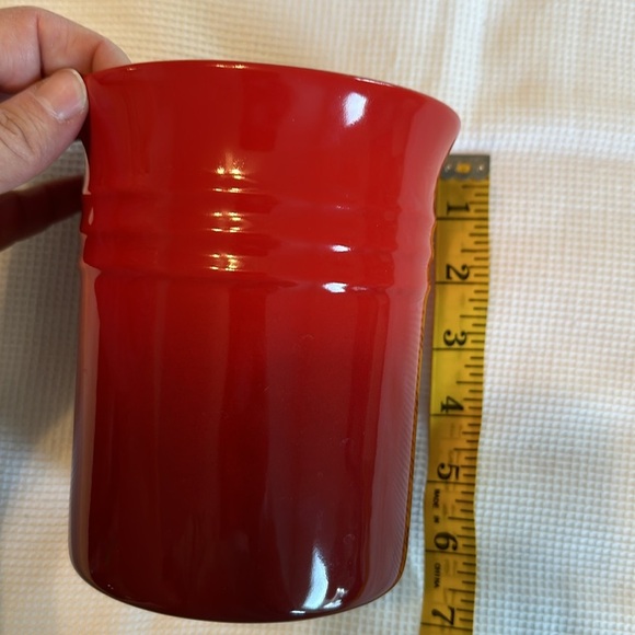 Le Creuset Stoneware Utensil Holder Crock Cherry Red Ombré - Picture 7 of 10